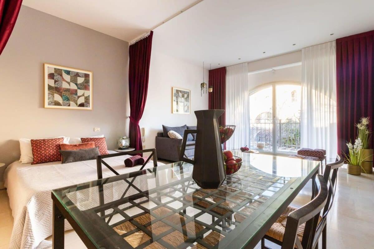 Вилла Cosy Studio In Mamilla, Free Parking Up To 5 Ppl Иерусалим Экстерьер фото